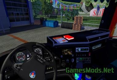 INTERIOR WITH ACCESORIES FOR SCANIA R 700 V1.0