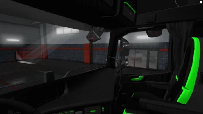 VOLVO FH 2012 BLACK - GREEN INTERIOR WITH GREEN LIGHTS 1.41.X