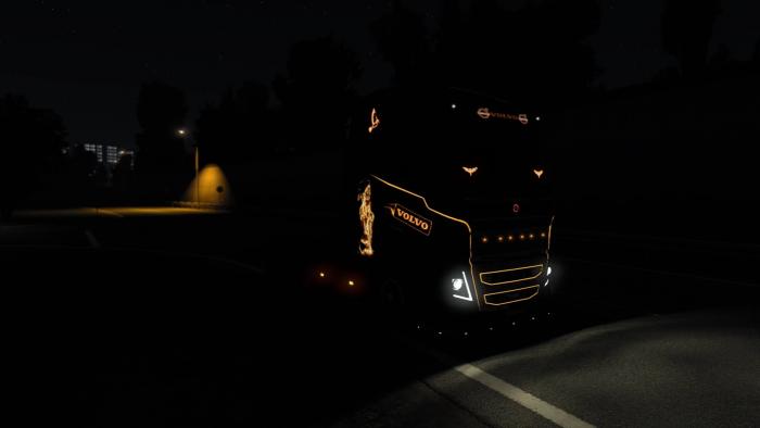 FIRE GLOWING AND STANGARD SKIN FOR VOLVO FH16 2012 1.42