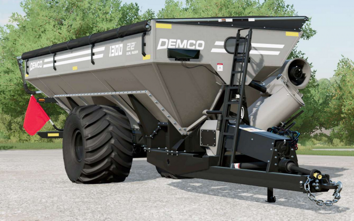Demco 1300 Dual Auger Grain Cart