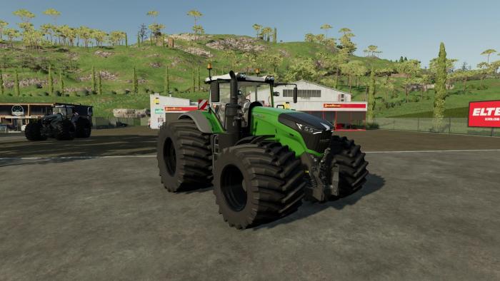 Fendt 1000 Vario Tractor